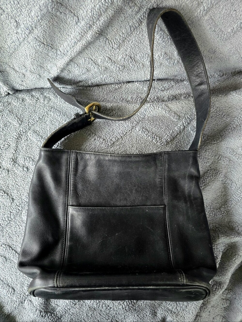Read- Vintage Coach Erickson bag black leather classic legacy zip top